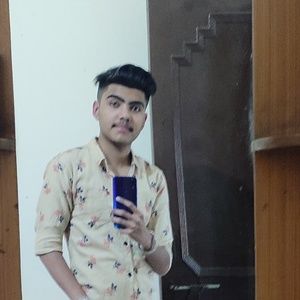 Meet your Posher, Abhay